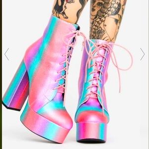 FEMME FLAIR PLATFORM BOOTS SIZE 10